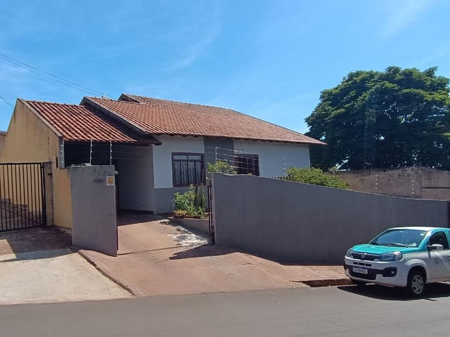 Casa com 1910m² 3 quartos e 2 banheiros, à venda, no bairro Jardim Santo Antonio em Cambé