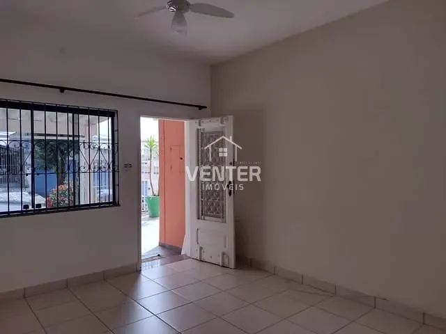 Casa com 250m², à venda ou para alugar, no bairro Jardim Santa Clara em Taubaté