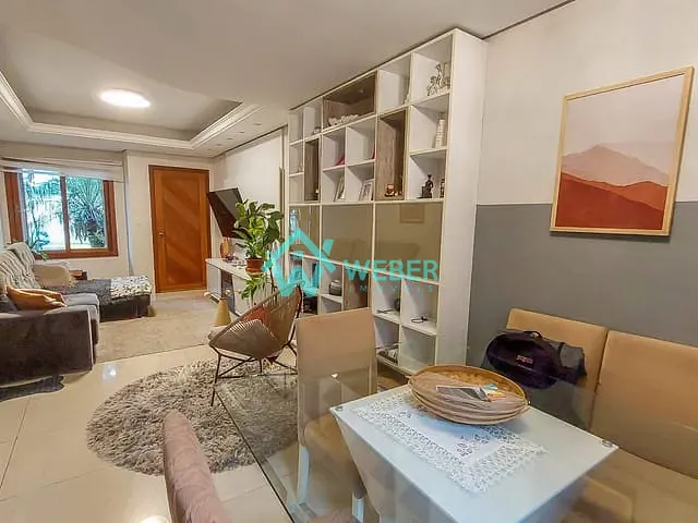 Casa 3 quartos e 3 banheiros, à venda, no bairro São Jorge em Novo Hamburgo