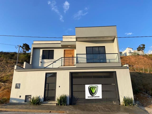 Casa com 247m² 3 quartos e 2 banheiros, à venda, no bairro Mantiqueira em Camanducaia