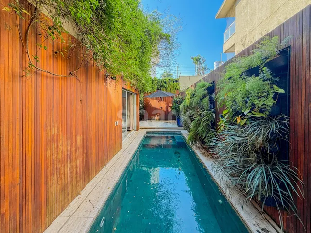 Casa com 400m² 3 quartos e 5 banheiros, à venda ou para alugar, no bairro Vila Madalena em São Paulo
