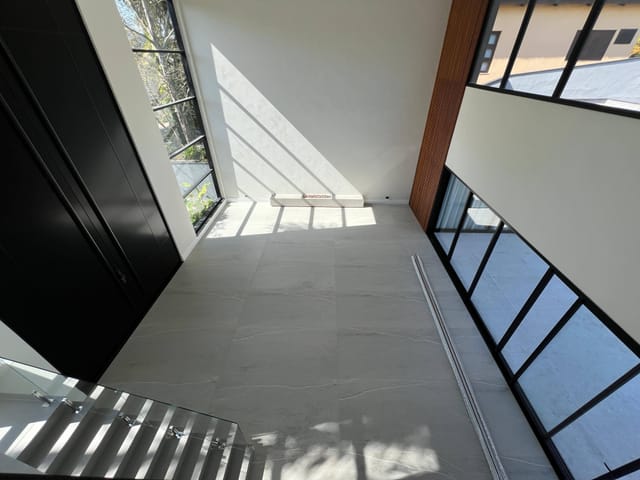 Casa com 1120m² 5 quartos e 8 banheiros, à venda, no bairro Alphaville Residencial Um em Barueri