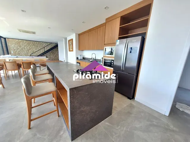 Casa com 920m² 4 quartos e 6 banheiros, à venda, no bairro Barreiro em Ilhabela