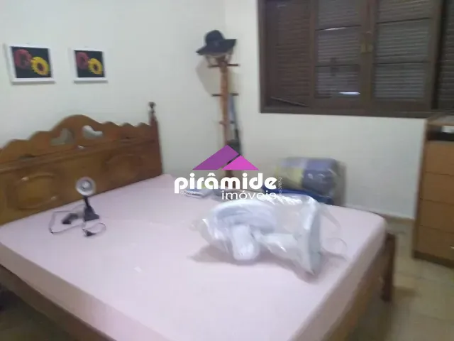 Casa 2 quartos e 1 banheiro, à venda, no bairro Aruan em Caraguatatuba