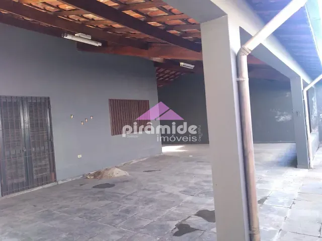 Casa 2 quartos e 1 banheiro, à venda, no bairro Aruan em Caraguatatuba