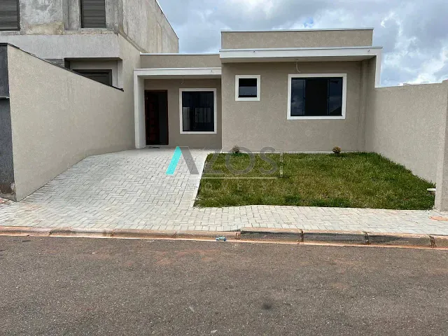 Casa com 160m² 3 quartos e 2 banheiros, à venda, no bairro Rincão em Colombo