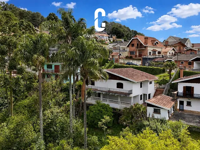 Casa com 1035m² 3 quartos e 2 banheiros, à venda, no bairro Vila Matilde em Campos do Jordão