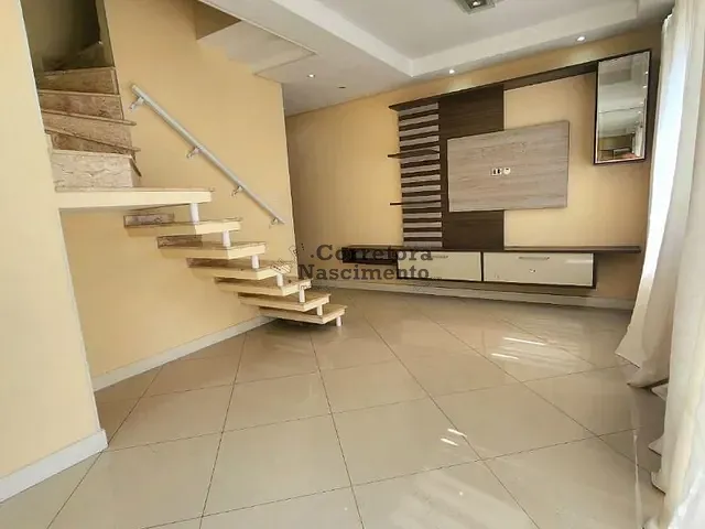 Casa com 140m² 2 quartos e 1 banheiro, à venda ou para alugar, no bairro Villa Branca em Jacareí