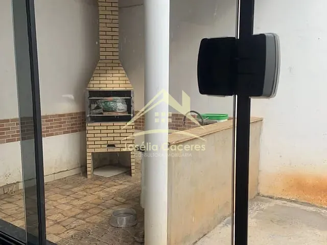 Casa 2 quartos e 2 banheiros, à venda, no bairro Residencial Santa Terezinha 2 em Cuiabá