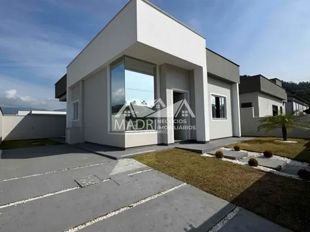 Casa 3 quartos e 2 banheiros, à venda, no bairro Alto Aririú em Palhoça