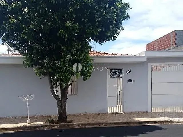 Casa com 300m² 3 quartos e 1 banheiro, à venda, no bairro Jardim Blumenau em Artur Nogueira