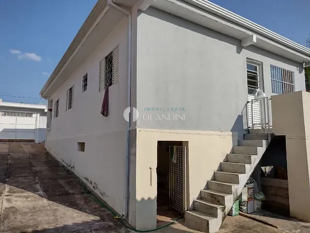 Casa com 300m² 3 quartos e 1 banheiro, à venda, no bairro Jardim Blumenau em Artur Nogueira