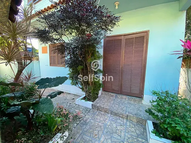 Casa com 80m² 1 quarto e 1 banheiro, para alugar, no bairro Jurujuba em Niterói