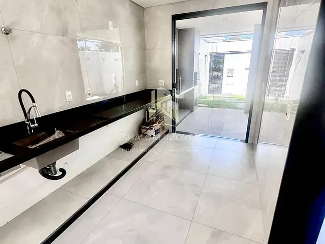 Casa 3 quartos e 3 banheiros, à venda, no bairro Santa Amélia em Belo Horizonte