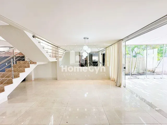 Casa com 465m² 4 quartos e 6 banheiros, para alugar, no bairro Jardins Valência em Goiânia