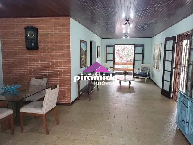 Casa com 349m² 4 quartos e 5 banheiros, à venda, no bairro Jardim Esplanada em São José dos Campos
