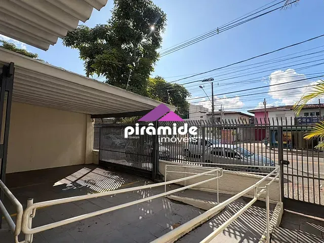 Casa com 290m², para alugar, no bairro Jardim Satélite em São José dos Campos
