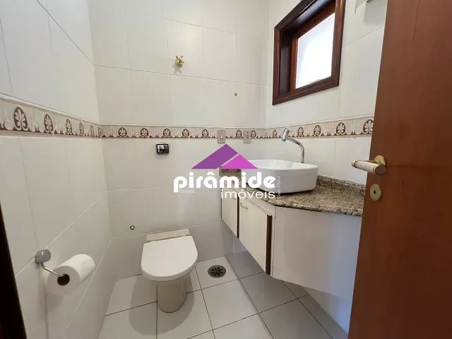 Casa 4 quartos e 2 banheiros, à venda ou para alugar, no bairro Jardim Aquarius em São José dos Campos