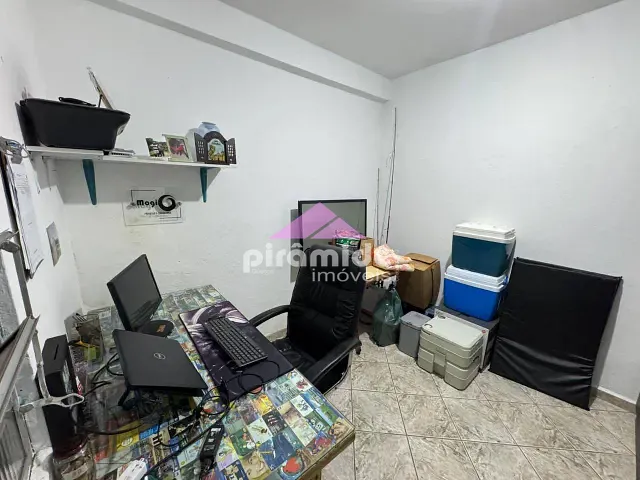 Casa com 150m² 5 quartos e 3 banheiros, à venda ou para alugar, no bairro Jaraguá em São Sebastião