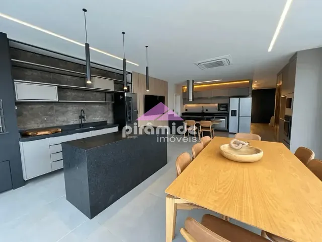 Casa com 568m² 4 quartos e 6 banheiros, à venda, no bairro Condomínio Residencial Monte Carlo em São José dos Campos