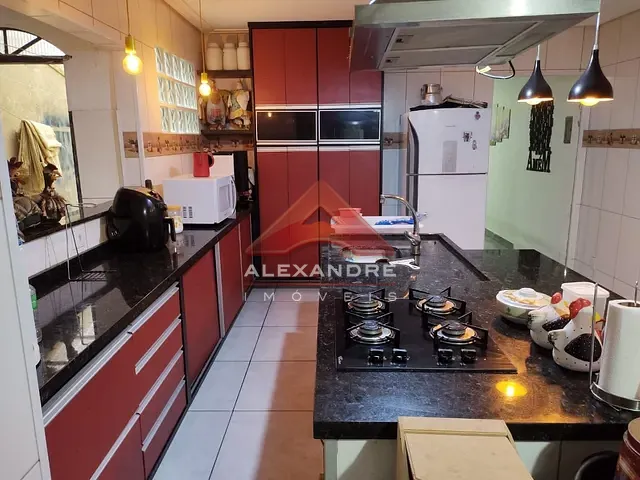 Casa com 125m² 3 quartos e 2 banheiros, à venda, no bairro Jardim Ismênia em São José dos Campos
