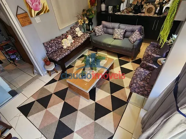 Casa 4 quartos e 2 banheiros, à venda, no bairro Colônia Santo Antônio em Barra Mansa