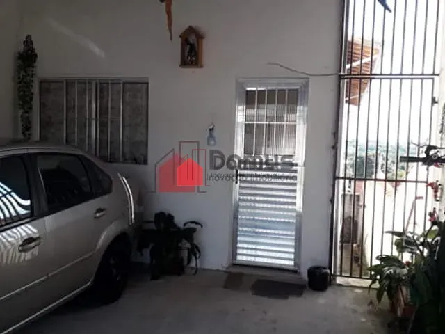Casa à venda, no bairro Conjunto Residencial Araretama em Pindamonhangaba