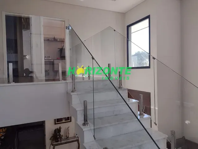 Casa com 451m² 4 quartos e 6 banheiros, à venda, no bairro Urbanova em São José dos Campos