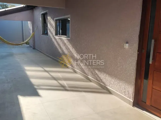 Casa com 110m² 3 quartos e 3 banheiros, à venda, no bairro Jardim Iririú em Joinville