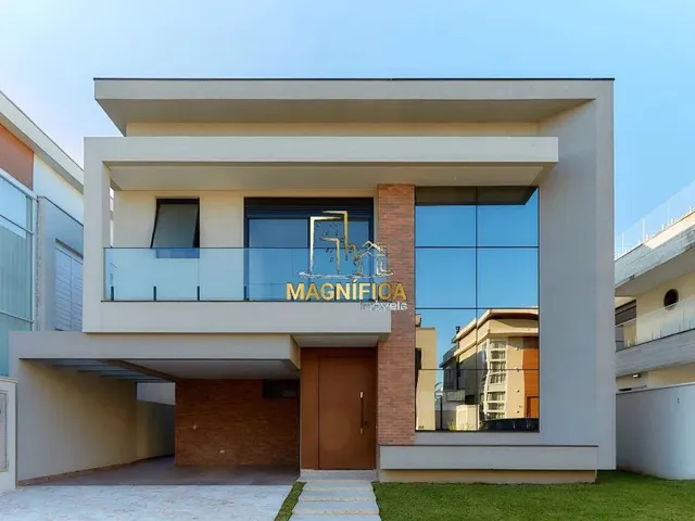 Casa 4 quartos e 10 banheiros, à venda, no bairro São Braz em Curitiba