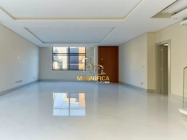 Casa 4 quartos e 10 banheiros, à venda, no bairro São Braz em Curitiba