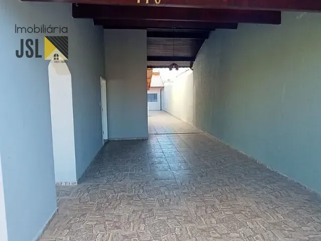 Casa com 300m² 3 quartos e 2 banheiros, à venda, no bairro Parque Residencial Maria Elmira em Caçapava