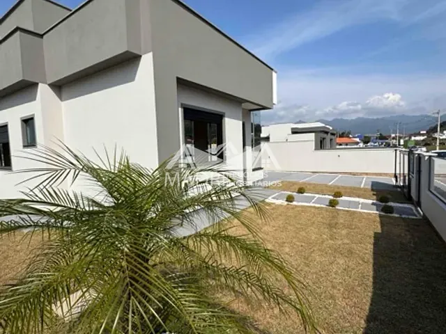 Casa 3 quartos e 2 banheiros, à venda, no bairro Alto Aririú em Palhoça