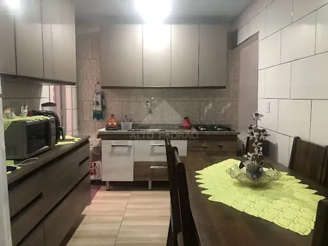 Casa com 135m² 3 quartos e 2 banheiros, à venda, no bairro Vila Emílio em Mauá