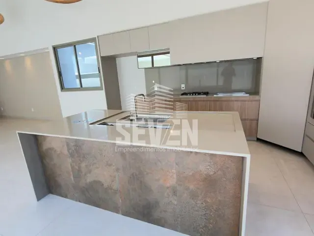 Casa 3 quartos e 2 banheiros, à venda, no bairro Residencial Villaggio III em Bauru