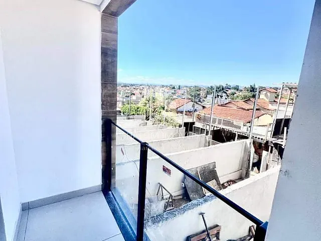 Casa 2 quartos e 3 banheiros, à venda, no bairro Copacabana em Belo Horizonte