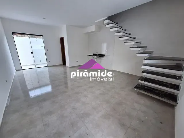 Casa com 120m² 2 quartos e 1 banheiro, à venda, no bairro Massaguaçu em Caraguatatuba