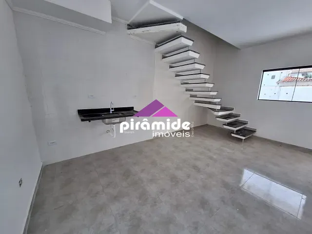 Casa com 120m² 2 quartos e 1 banheiro, à venda, no bairro Massaguaçu em Caraguatatuba