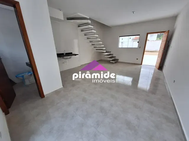 Casa com 120m² 2 quartos e 1 banheiro, à venda, no bairro Massaguaçu em Caraguatatuba
