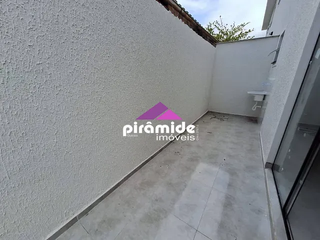 Casa com 120m² 2 quartos e 1 banheiro, à venda, no bairro Massaguaçu em Caraguatatuba