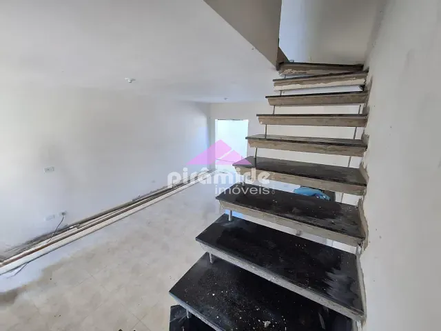 Casa com 120m² 2 quartos e 1 banheiro, à venda, no bairro Massaguaçu em Caraguatatuba