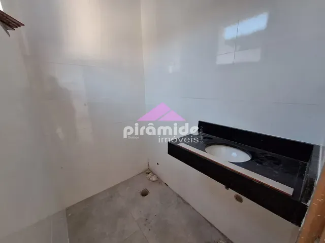 Casa com 120m² 2 quartos e 1 banheiro, à venda, no bairro Massaguaçu em Caraguatatuba