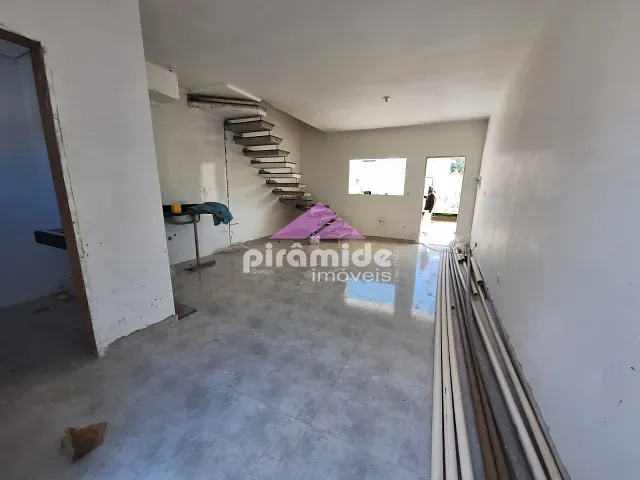 Casa com 120m² 2 quartos e 1 banheiro, à venda, no bairro Massaguaçu em Caraguatatuba