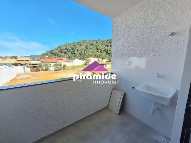 Casa com 47m² 2 quartos e 1 banheiro, à venda, no bairro Massaguaçu em Caraguatatuba