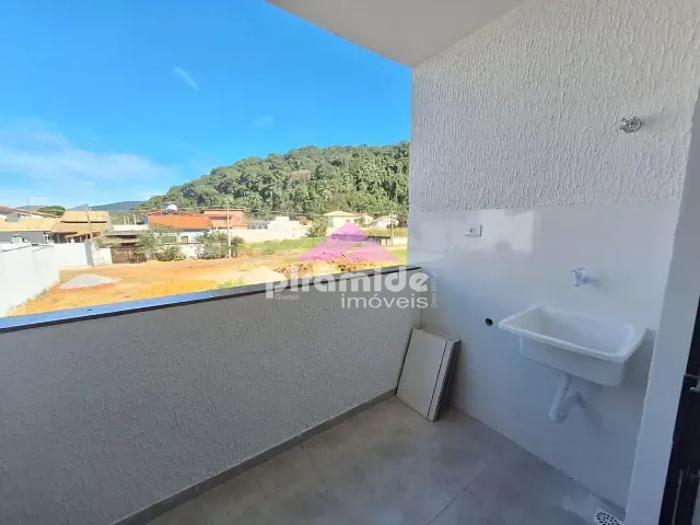 Casa com 47m² 2 quartos e 1 banheiro, à venda, no bairro Massaguaçu em Caraguatatuba
