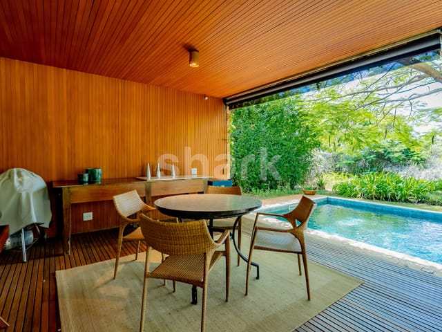 Casa com 800m² 4 quartos e 6 banheiros, para alugar, no bairro Porto Feliz em Porto Feliz