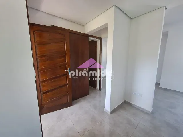Casa com 60m² 2 quartos e 1 banheiro, à venda, no bairro Massaguaçu em Caraguatatuba