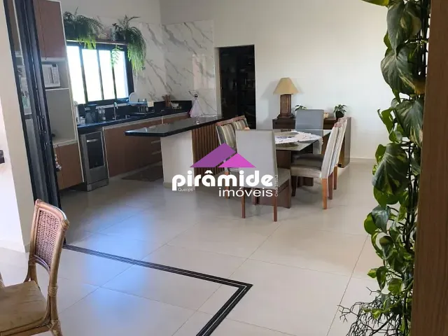 Casa com 405m² 4 quartos e 4 banheiros, à venda, no bairro Loteamento Verana em São José dos Campos