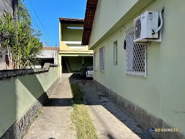 Casa com 360m² 5 quartos e 4 banheiros, à venda, no bairro Centro em Campos dos Goytacazes