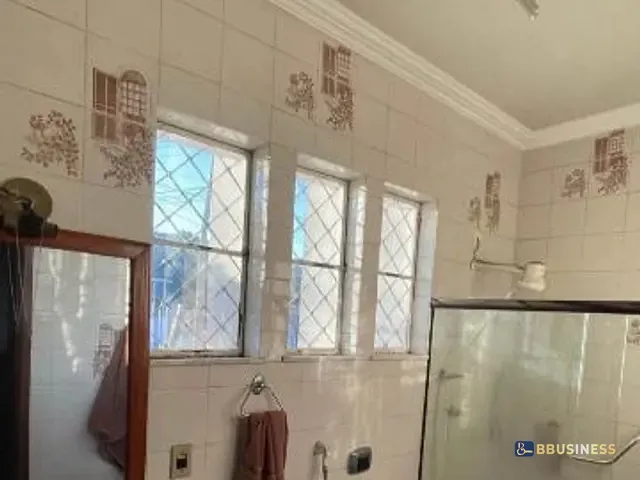 Casa com 360m² 5 quartos e 4 banheiros, à venda, no bairro Centro em Campos dos Goytacazes